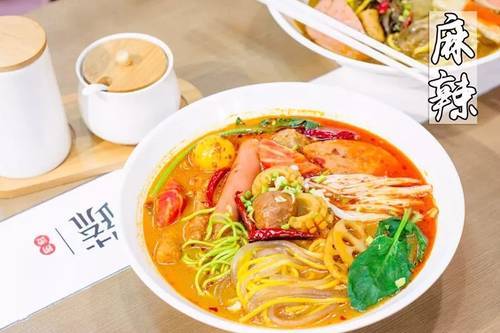 特色麻辣烫加盟青蔬http://www.qingshumlt.com/